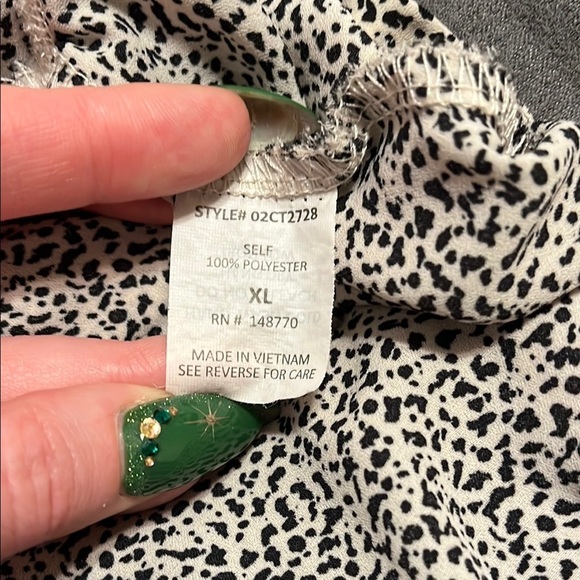 Sienna Sky Animal Print Pebble Peplum Blouse V-Neck Tie Waist Detail Black White - Picture 4 of 6